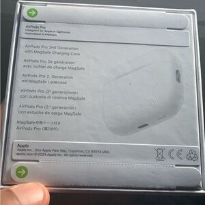 Apple AirPods Pro 2nd Gen with MagSafe Case